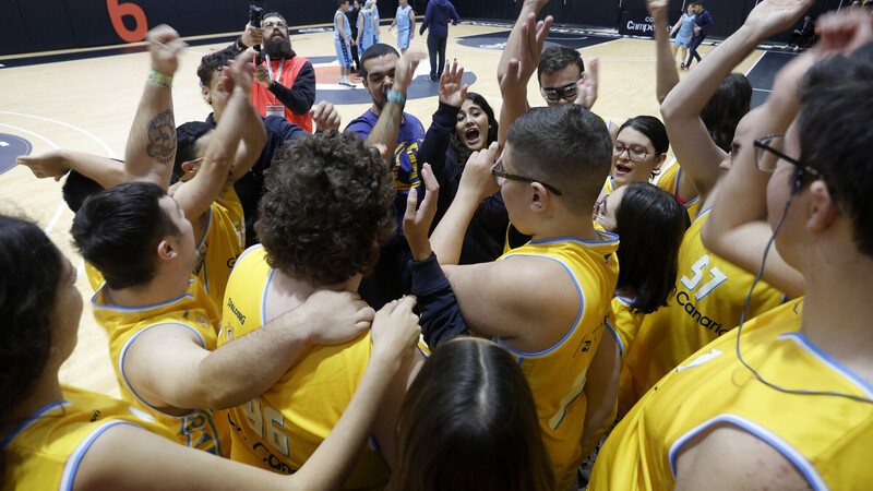 La Copa Campeones levantó el telón