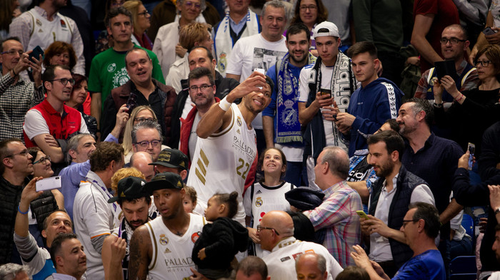 Así lo celebró el campeón en el parqué