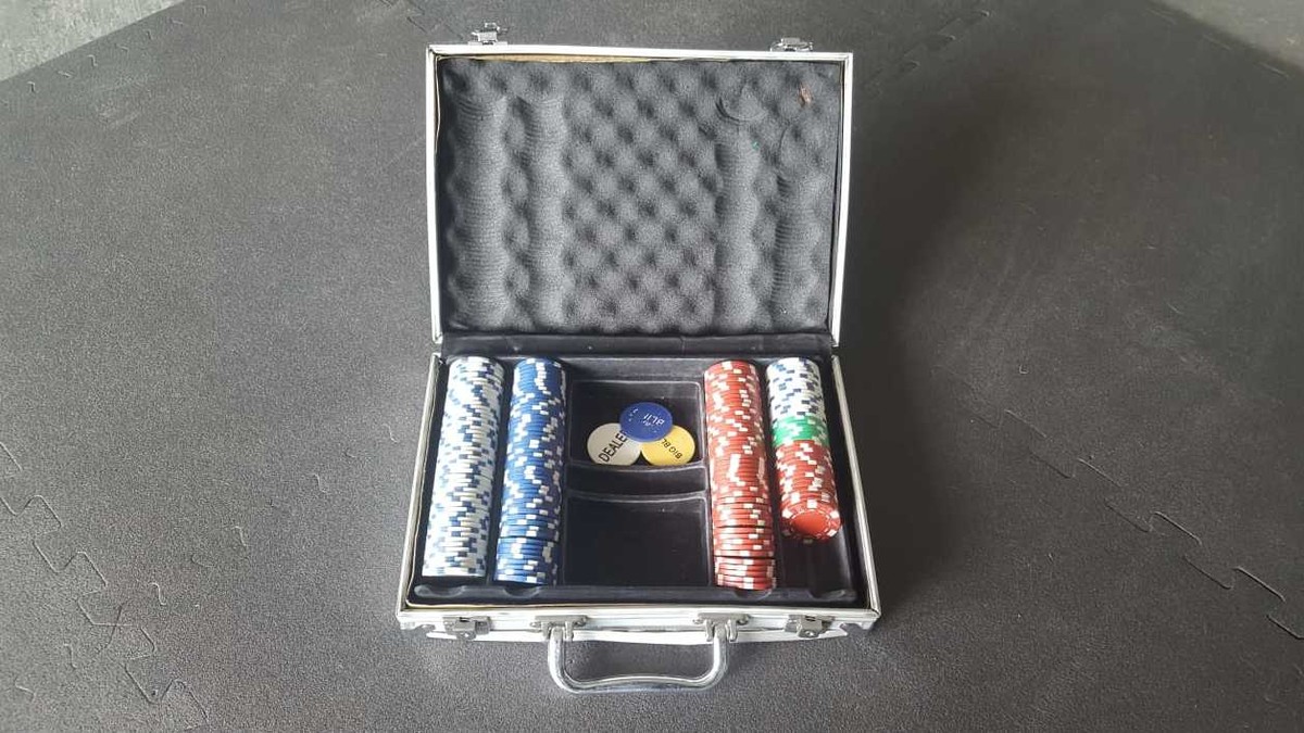 ¡El maletín de poker fetiche del Barça!